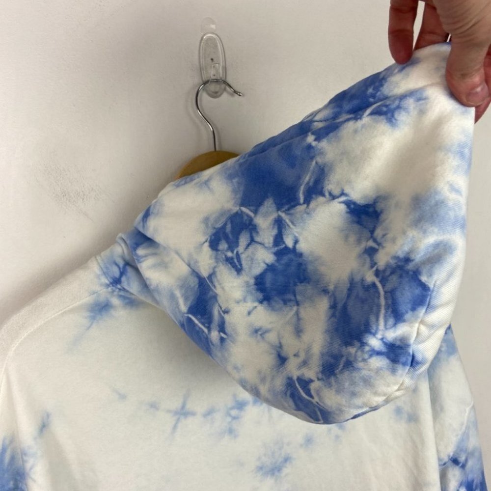 NEW Daydreamer Sunny People Tie Dye Crop Hoodie Periwinkle Cloud Size Small Boho - Picture 11 of 16